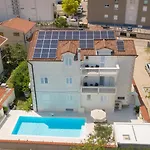 Bianca Apartman *
