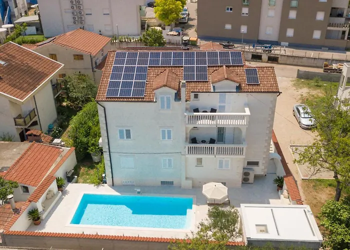 Bianca アパート *